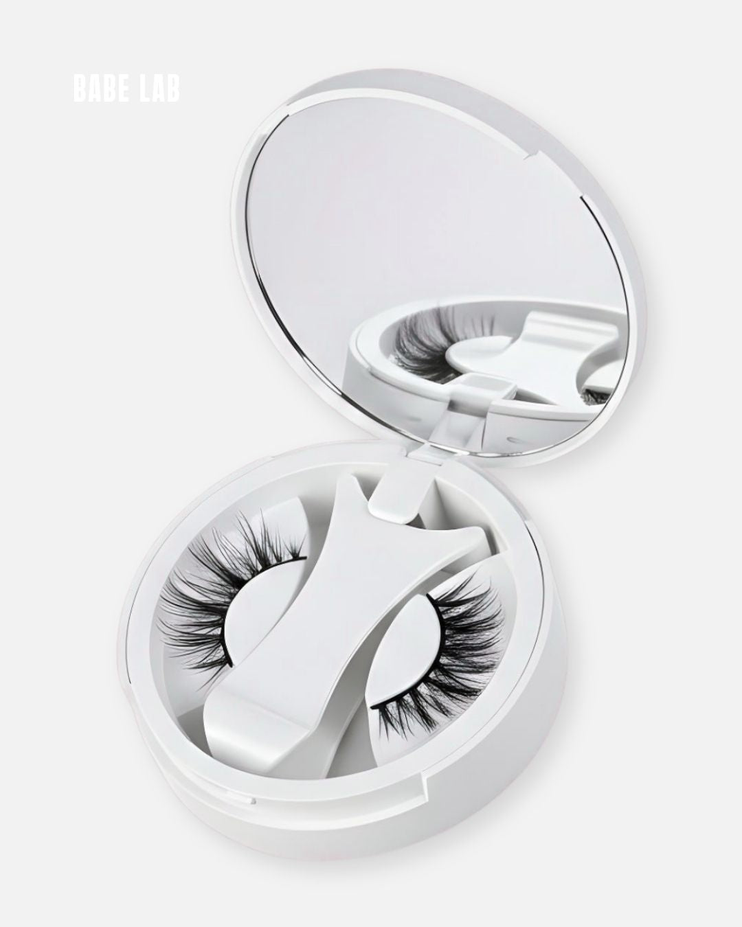INSTANT LASHES